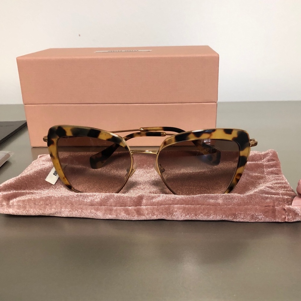 New Without Tag Miu Miu Sunglasses - image 2